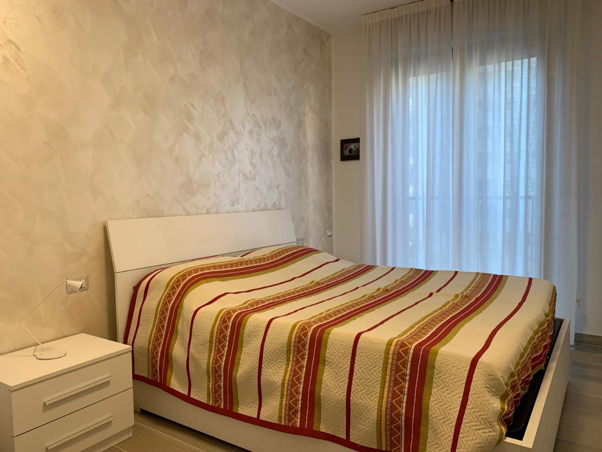 Апартаменты Trilocale In Zona Bocconi/Navigli Милан Экстерьер фото